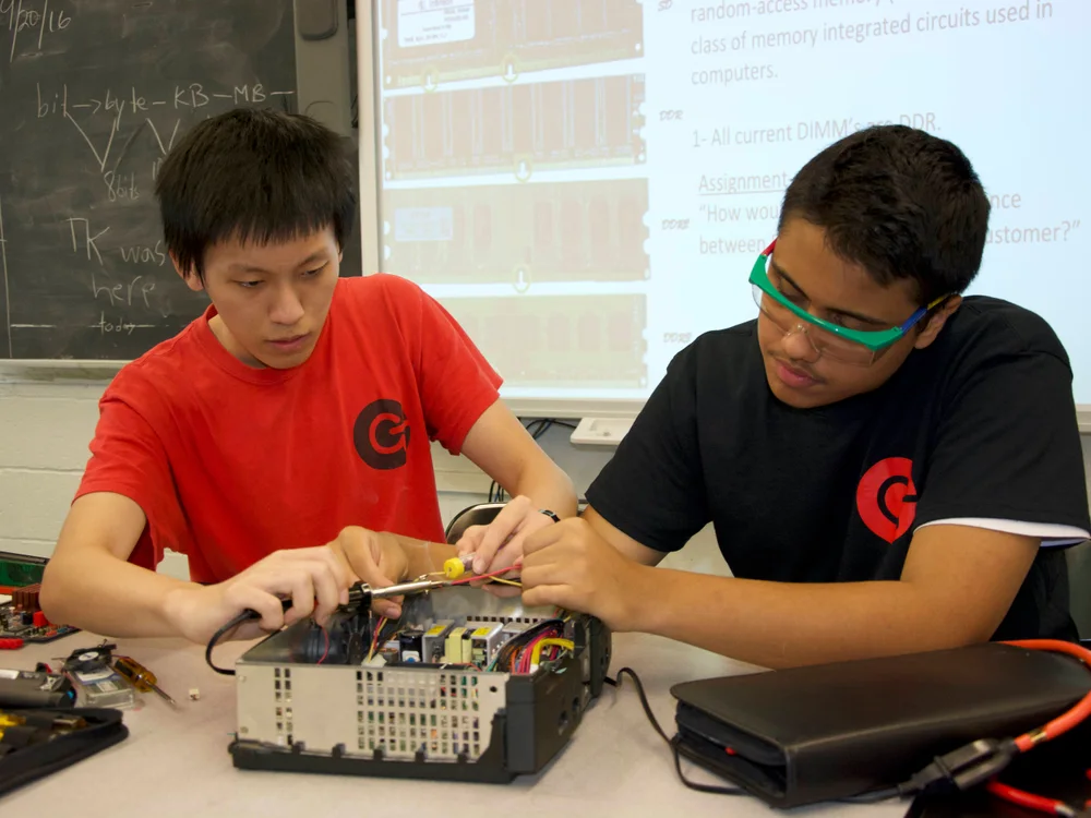 Gateway students exploring computer hardware